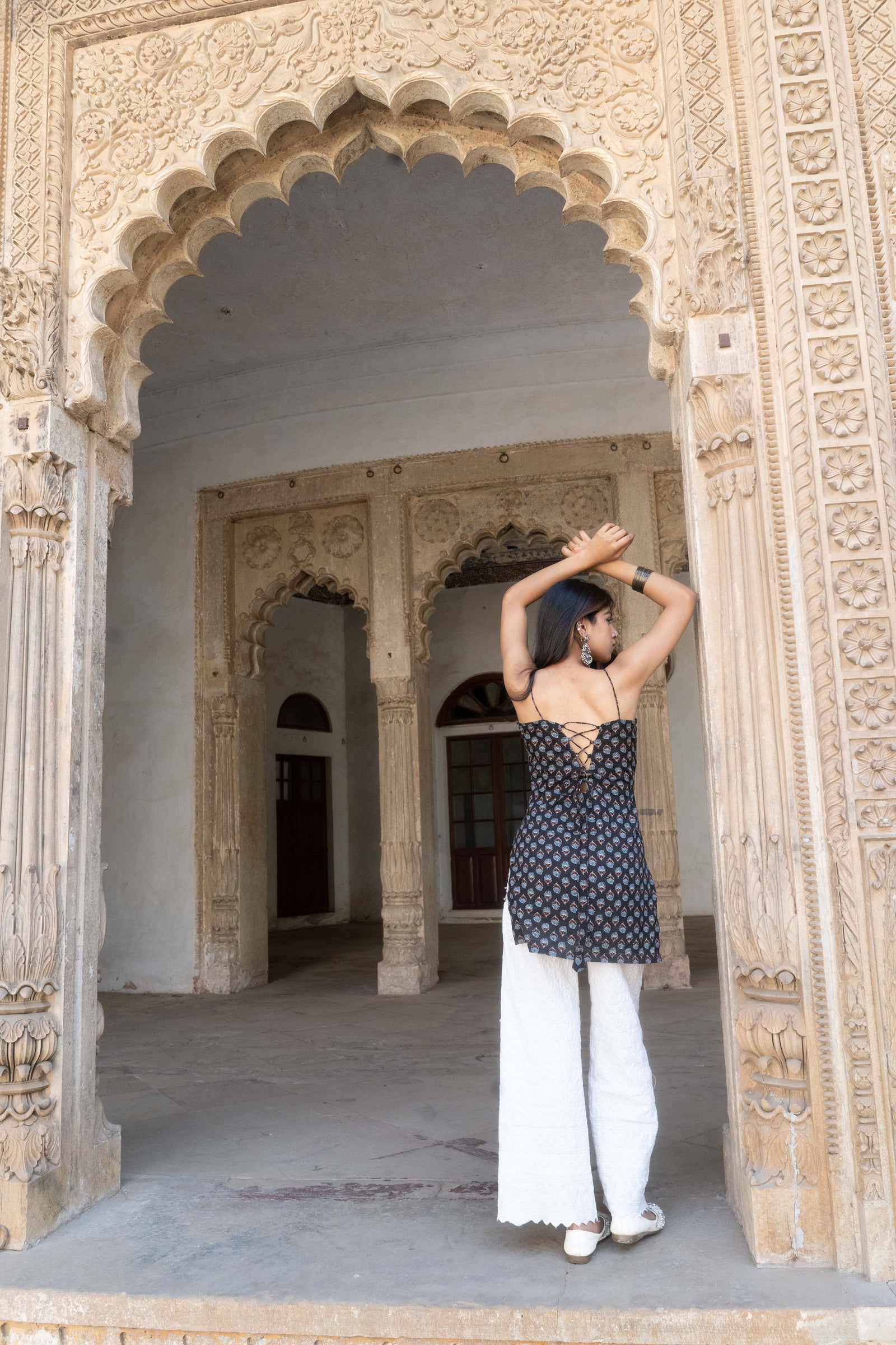 Anahira Noodle Strap Kurti