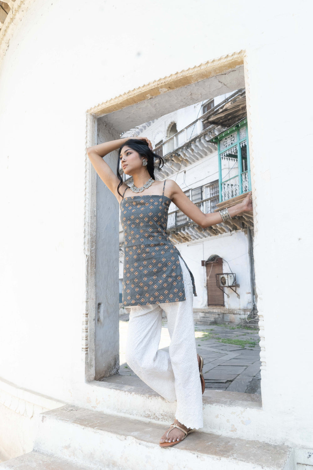 Siara Sleeveless Strap Kurti