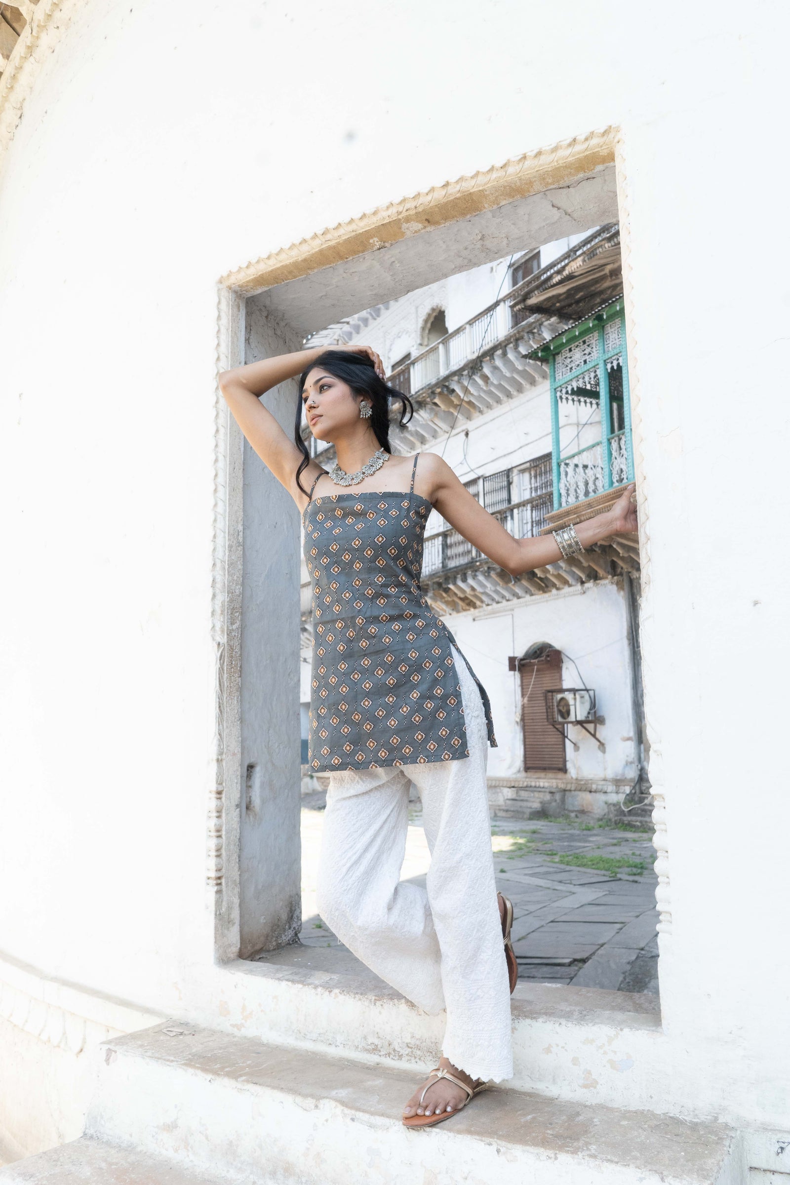 Siara Sleeveless Strap Kurti