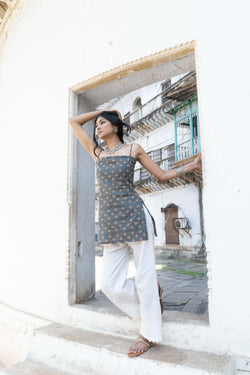 Siara Sleeveless Strap Kurti