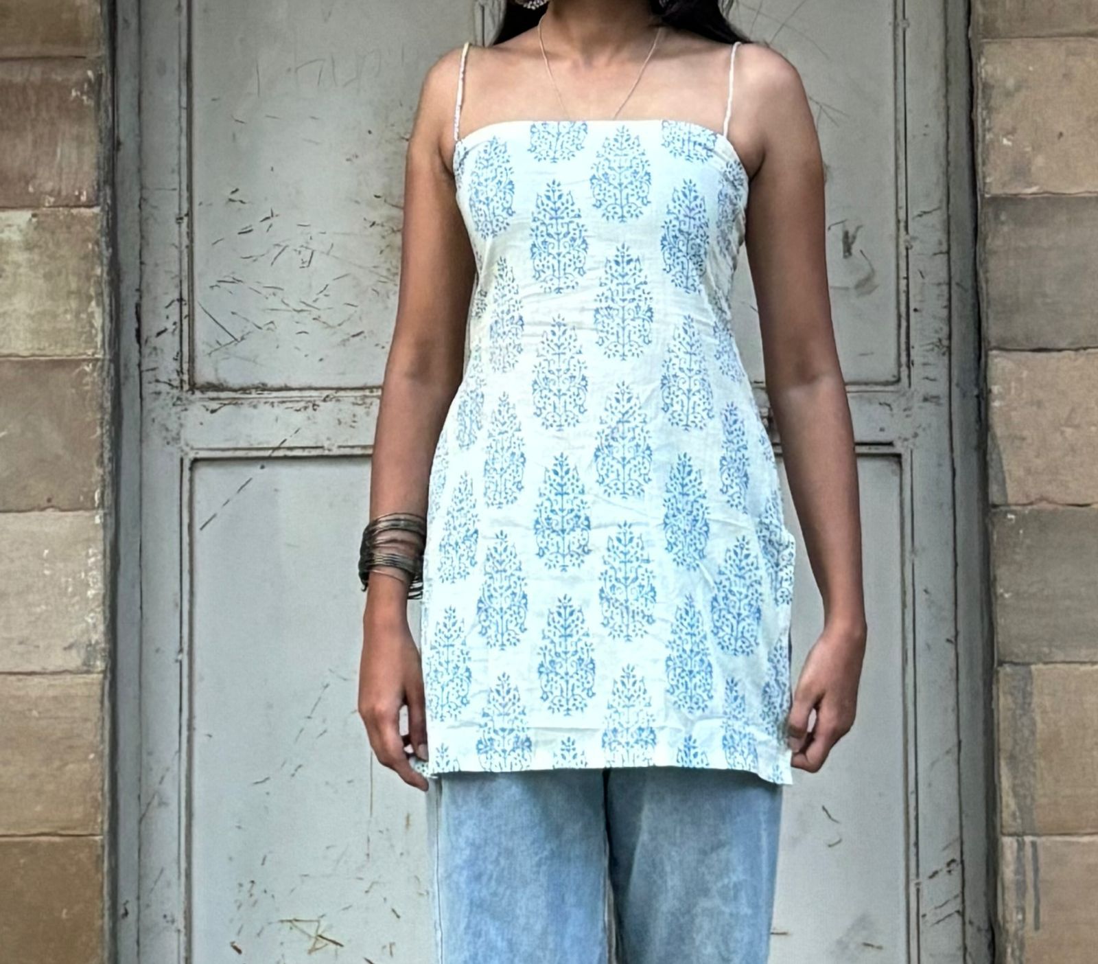 Saaz sleeveless kurti